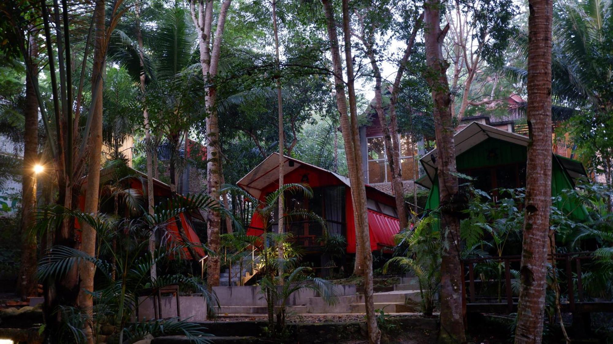 Hau Eco Lodges Citumang Pangandaran Exterior photo